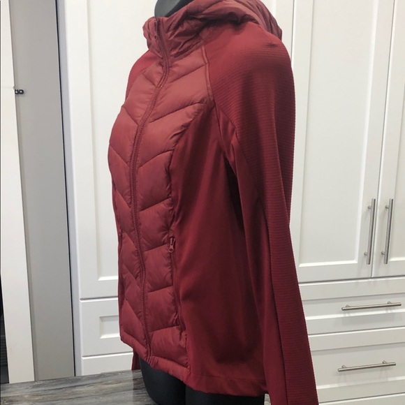 Reitmans Active Burgundy Hooded Lightweight Jacket – Women’s XS - Picture 5 of 9